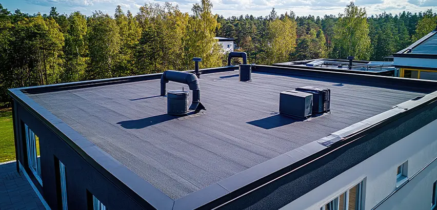Professional Flat Roof Replacement Services in Racine, WI